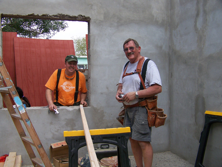 15 - Dan and Russ working together at Gabriela's home